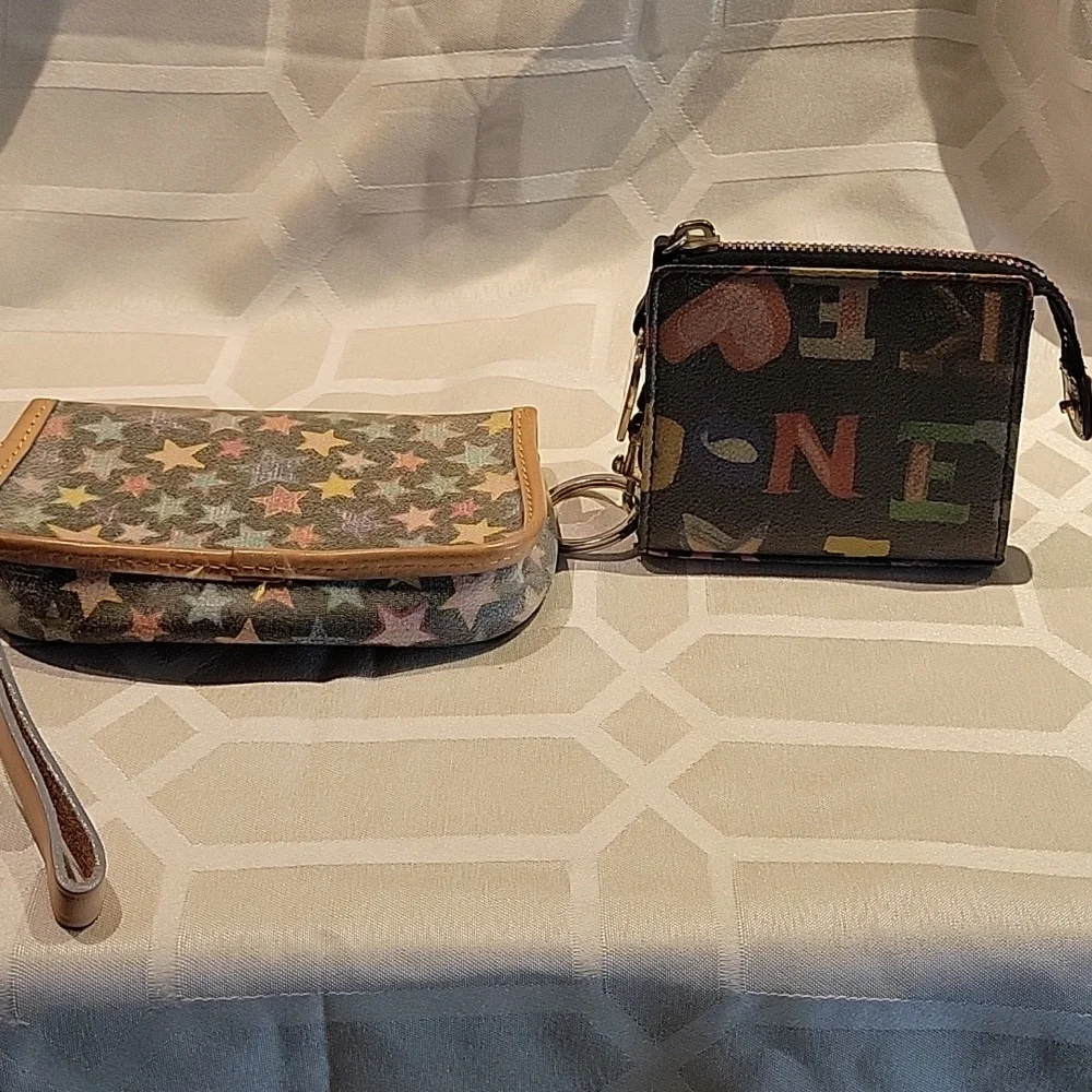Dooney & Bourke wallet and mini bag - Picture 4 of 6